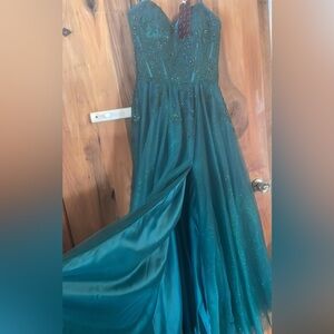 Prom!  Elegant Dark Green Gown